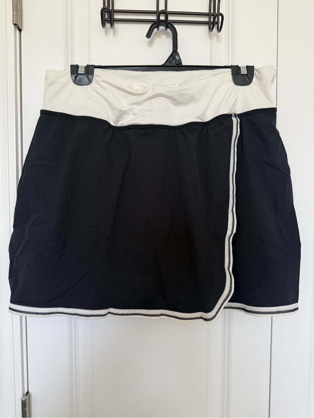 Black and White Athletic Skirt with Contrast Waistband